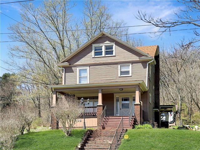 1135 N Liberty St, Taylor Twp, PA 16102