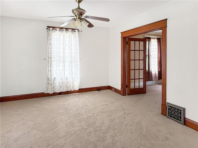 1135 N Liberty St, Taylor Twp, PA 16102
