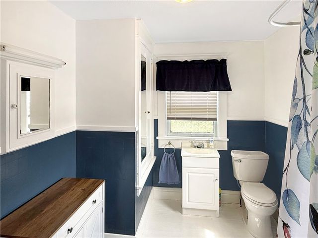 1135 N Liberty St, Taylor Twp, PA 16102