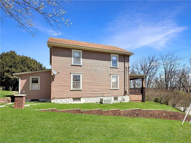 1135 N Liberty St, Taylor Twp, PA 16102