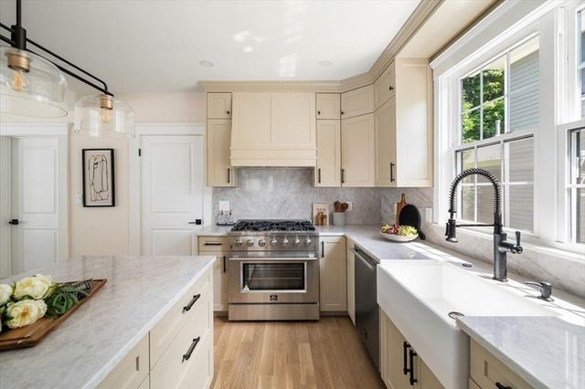 8 Hollis Street, Newton, MA 02458