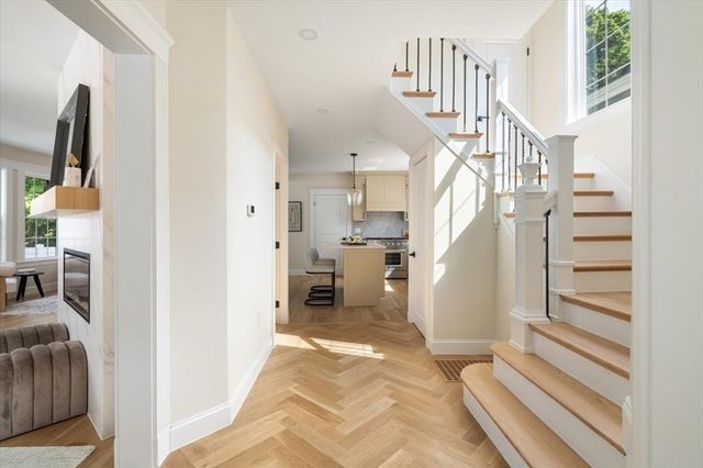 8 Hollis Street, Newton, MA 02458
