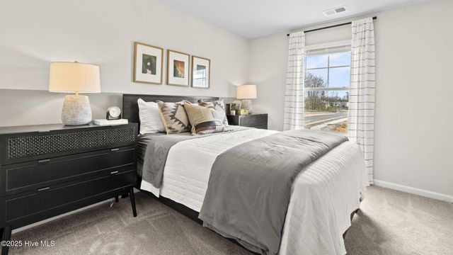 201 Staysail Drive, Elizabeth City, NC 27909