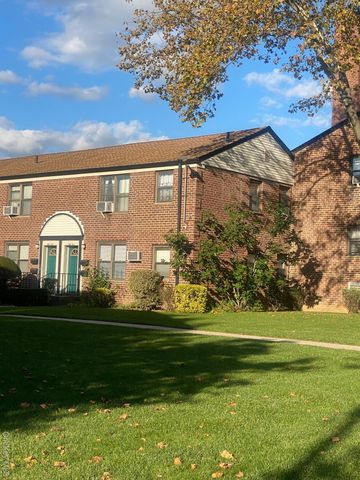 196-61 69 Avenue 1st FL, Fresh Meadows, NY 11365