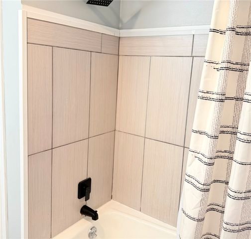 3 Currier Lane, Gates, NY 14624
