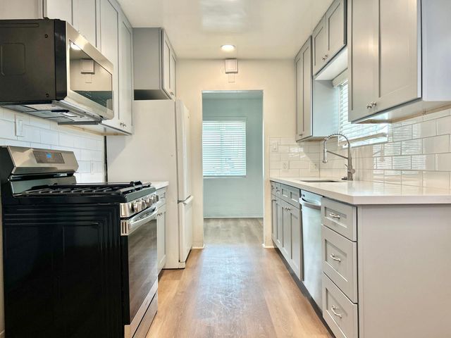 751 W 3rd Place, Mesa, AZ 85201