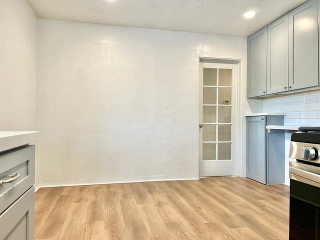 751 W 3rd Place, Mesa, AZ 85201