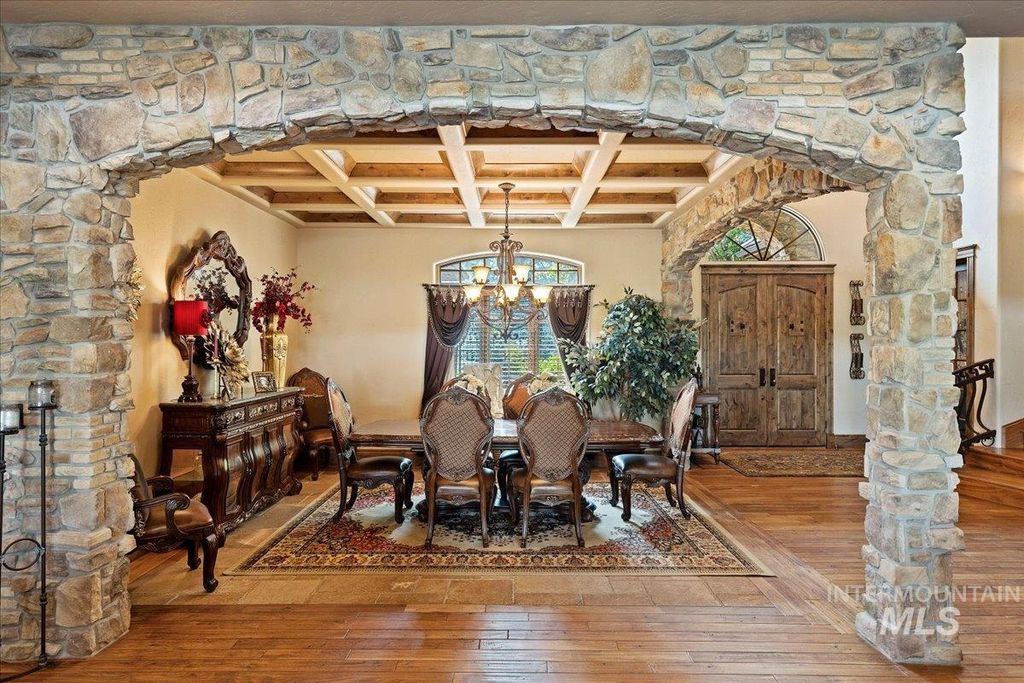 480 E Laguna Shore Lane, Eagle, ID 83616 photo 11