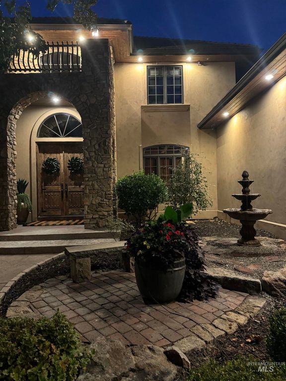 480 E Laguna Shore Lane, Eagle, ID 83616 photo 4