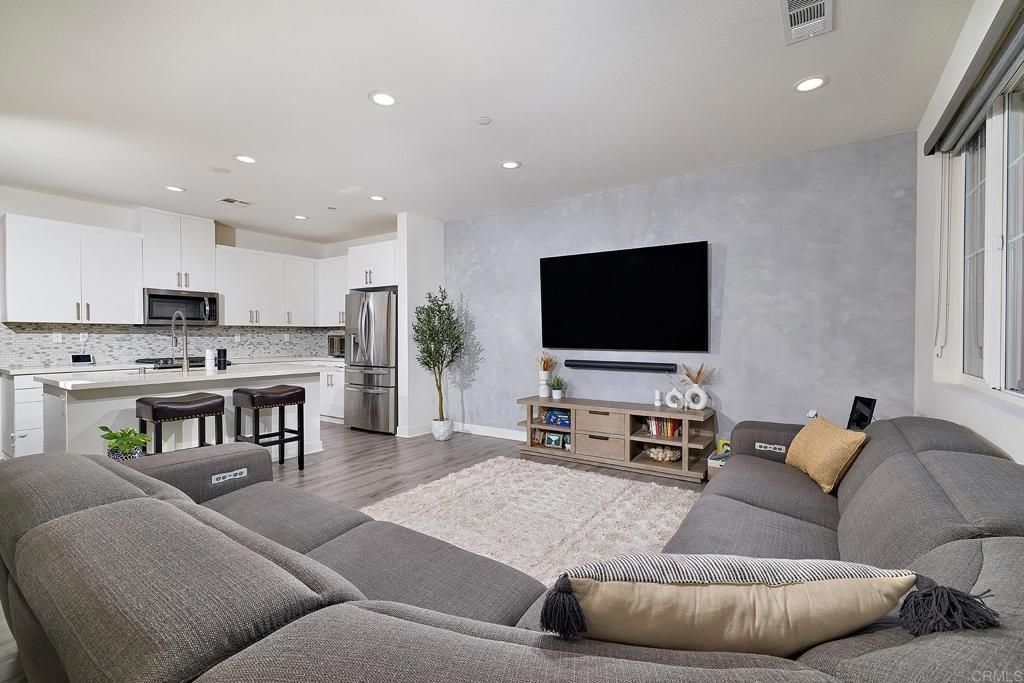 1278 Via Fanal, Oceanside, CA 92056