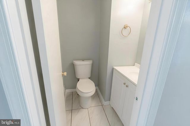 2343 LONDON BRIDGE DR, Silver Spring, MD 20906