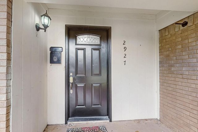 2927 Selma Lane, Farmers Branch, TX 75234