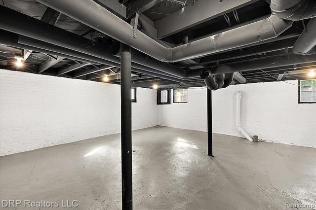 14861 Saint Marys Street, Detroit, MI 48227
