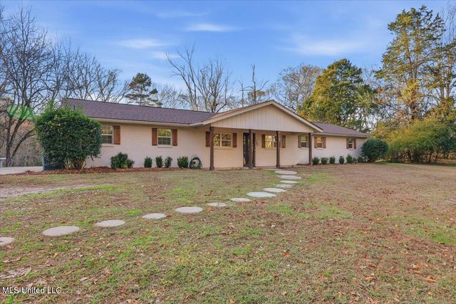 1700 Linda Drive, Clinton, MS 39056