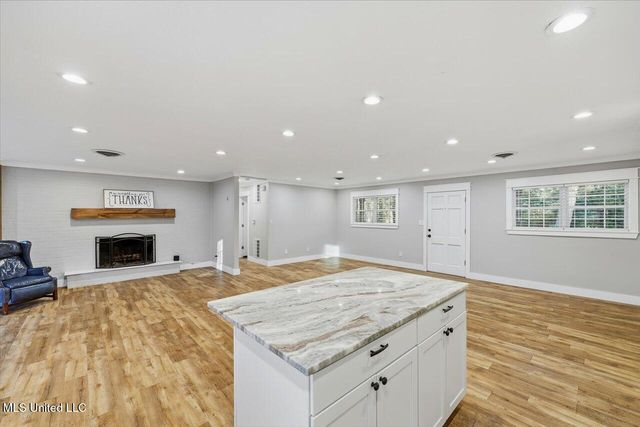 1700 Linda Drive, Clinton, MS 39056