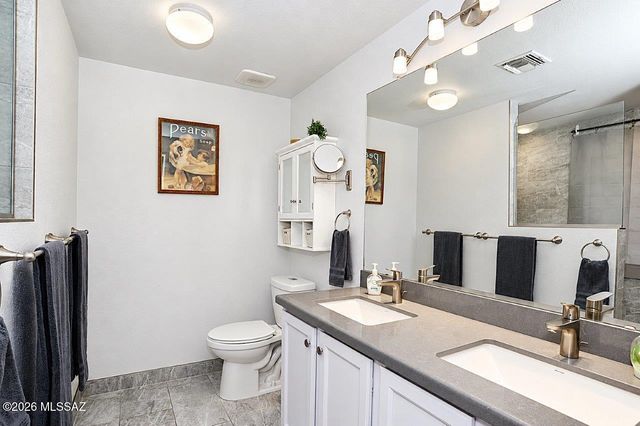 8906 N Cahill Way, Tucson, AZ 85742