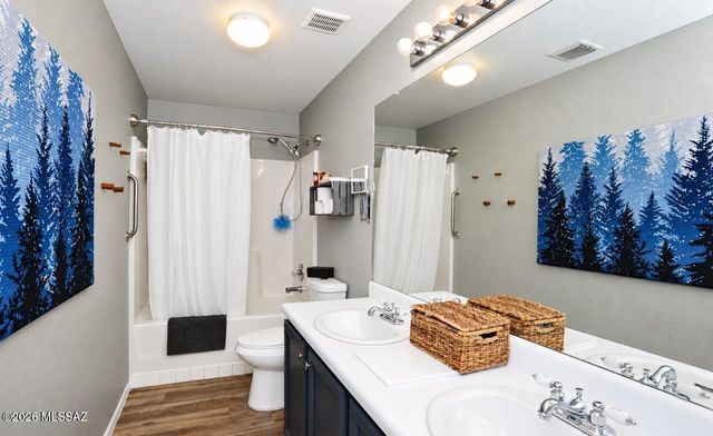 8906 N Cahill Way, Tucson, AZ 85742