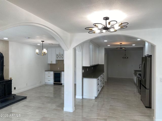 6842 N 14TH Streets, Phoenix, AZ 85014