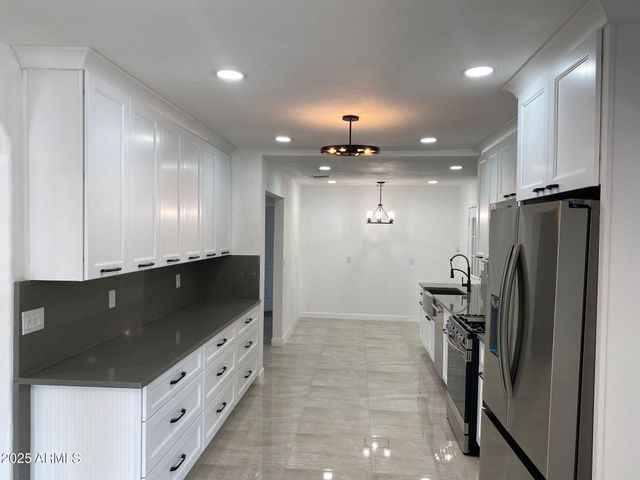 6842 N 14TH Streets, Phoenix, AZ 85014