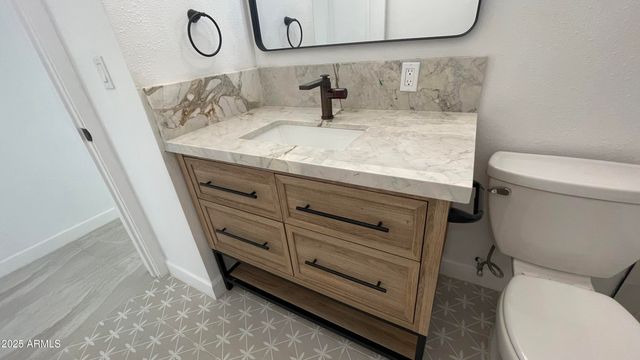 6842 N 14TH Streets, Phoenix, AZ 85014