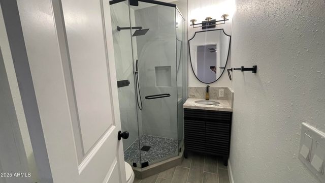 6842 N 14TH Streets, Phoenix, AZ 85014