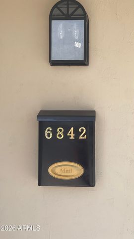 6842 N 14TH Streets, Phoenix, AZ 85014
