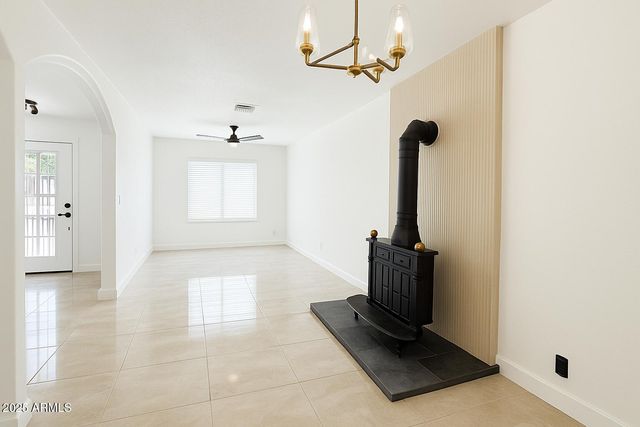 6842 N 14TH Streets, Phoenix, AZ 85014