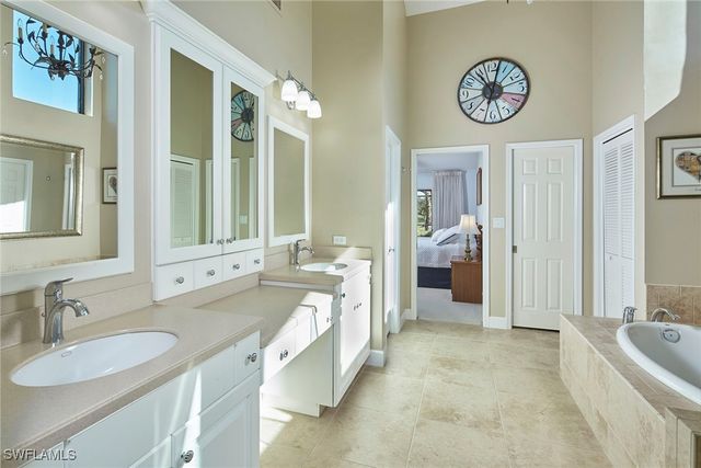 208 Silverado DR, Naples, FL 34119