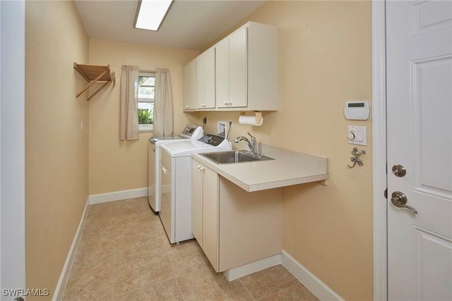 208 Silverado DR, Naples, FL 34119