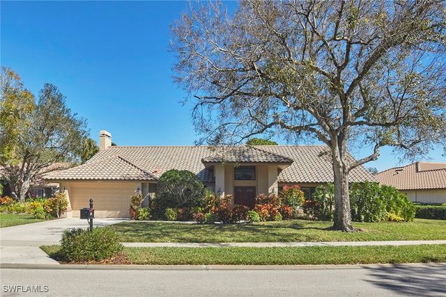 208 Silverado DR, Naples, FL 34119