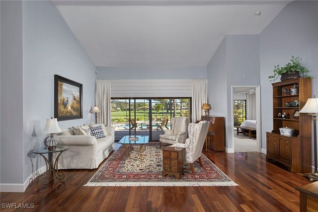 208 Silverado DR, Naples, FL 34119