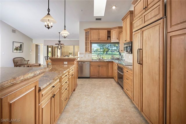 208 Silverado DR, Naples, FL 34119