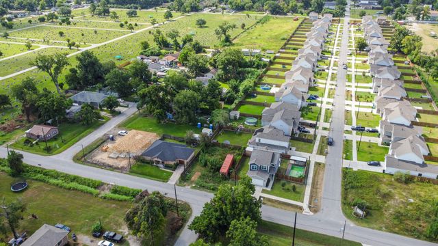 9409 Irby Street, Houston, TX 77088
