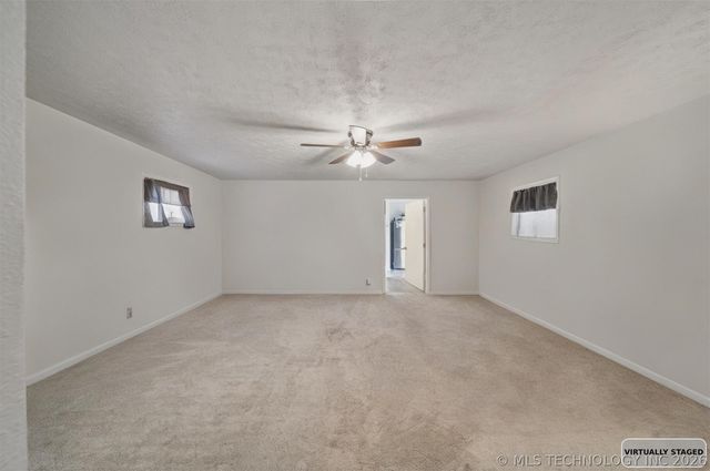 1335 N McFarland Place, Claremore, OK 74017