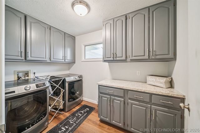 1335 N McFarland Place, Claremore, OK 74017