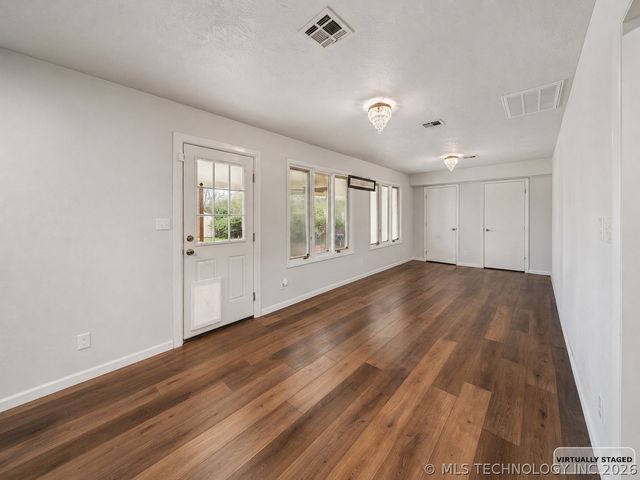 1335 N McFarland Place, Claremore, OK 74017