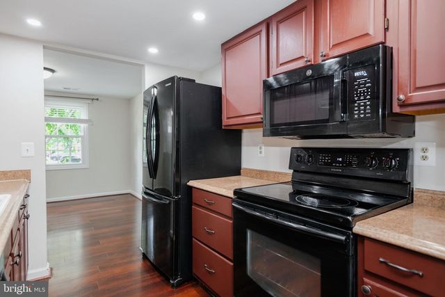6324 LIGHTBURN CT, Centreville, VA 20121
