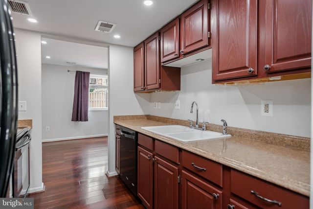 6324 LIGHTBURN CT, Centreville, VA 20121
