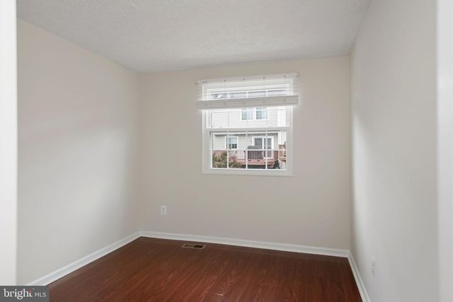 6324 LIGHTBURN CT, Centreville, VA 20121