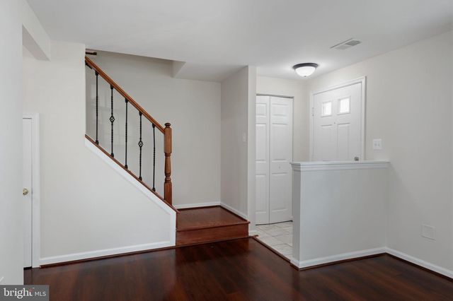6324 LIGHTBURN CT, Centreville, VA 20121