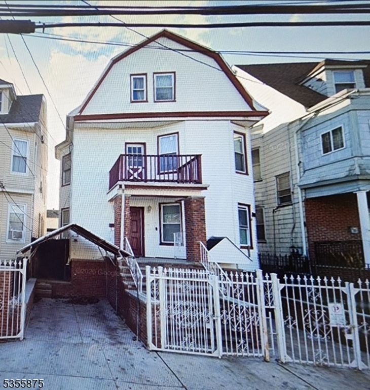 42 Halleck St, Newark City, NJ 07104