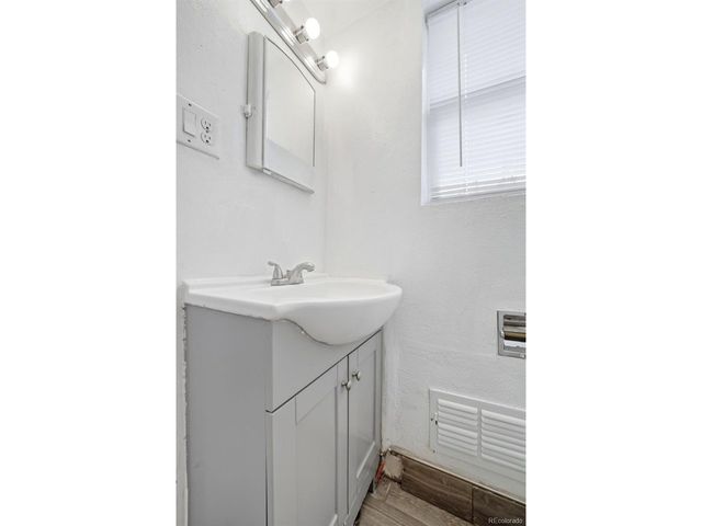 1437 Cypress St, Pueblo, CO 81004