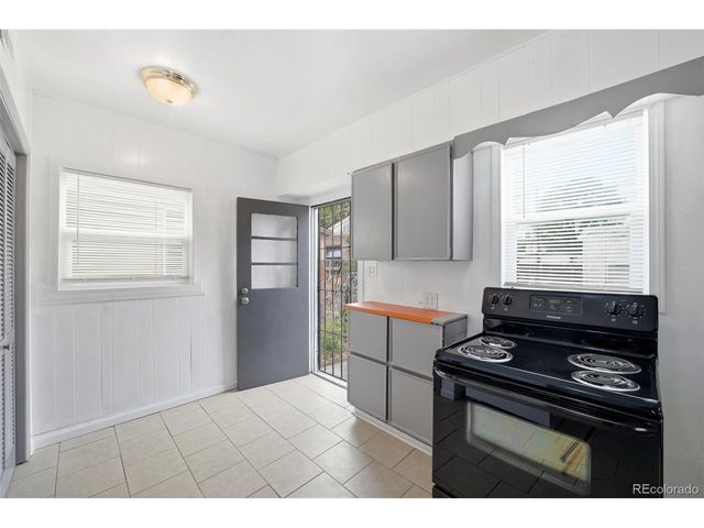 1437 Cypress St, Pueblo, CO 81004