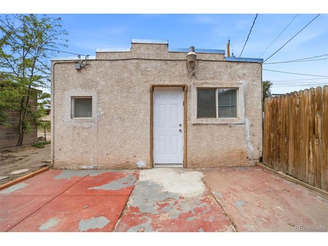 1437 Cypress St, Pueblo, CO 81004