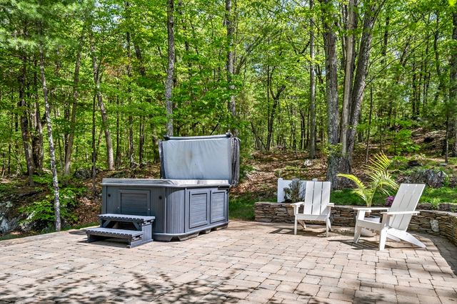 122 Green St., Northborough, MA 01532