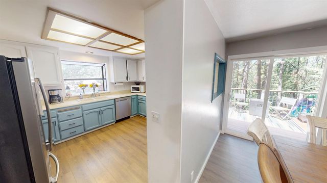 15798 Names Dr, Grass Valley, CA 95949
