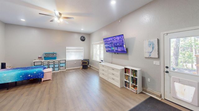 15798 Names Dr, Grass Valley, CA 95949