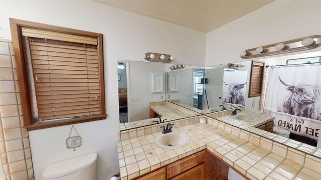 15798 Names Dr, Grass Valley, CA 95949