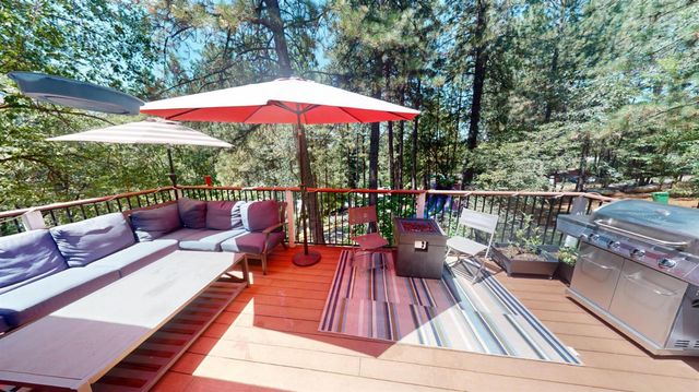 15798 Names Dr, Grass Valley, CA 95949