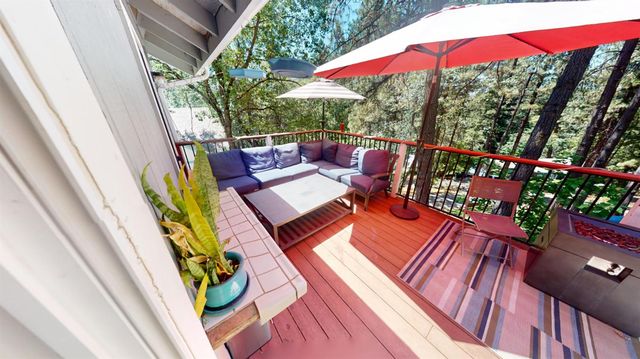 15798 Names Dr, Grass Valley, CA 95949